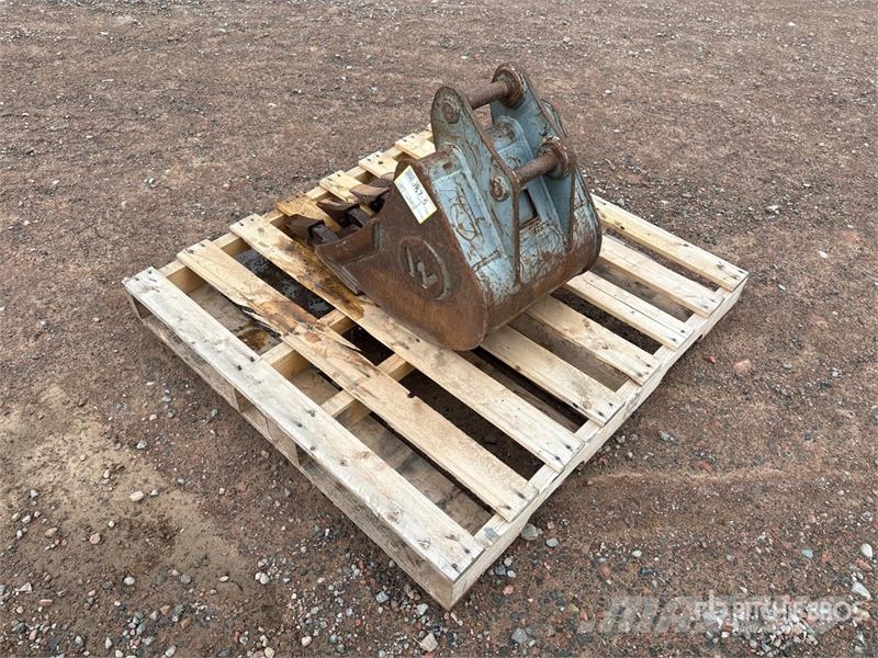 16 in Q/C Digging Excavator Bucket Godet