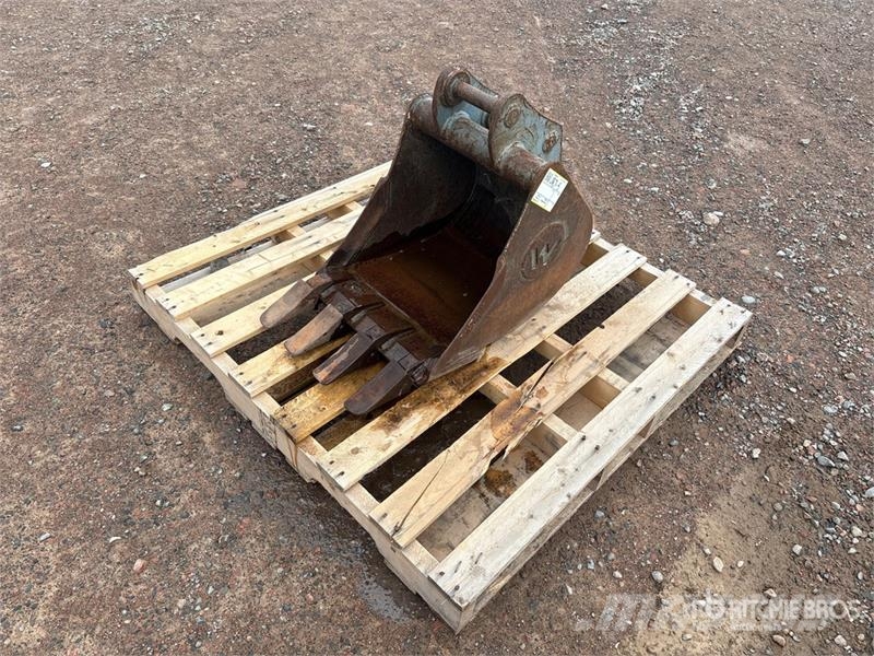 16 in Q/C Digging Excavator Bucket Godet