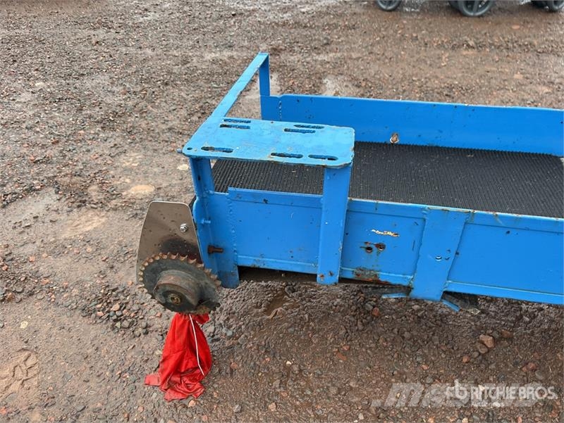 16 in x 11 ft Conveyor Belt معدات البناء - غير ذلك