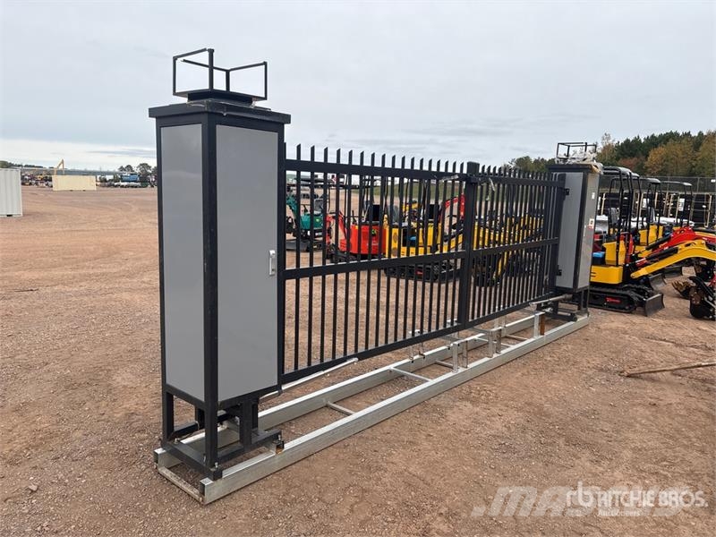  19 ft 4 in x 6 ft 6 in Driveway Gate Ostale poljoprivredne mašine