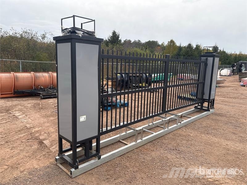  19 ft 4 in x 6 ft 6 in Driveway Gate Ostale poljoprivredne mašine