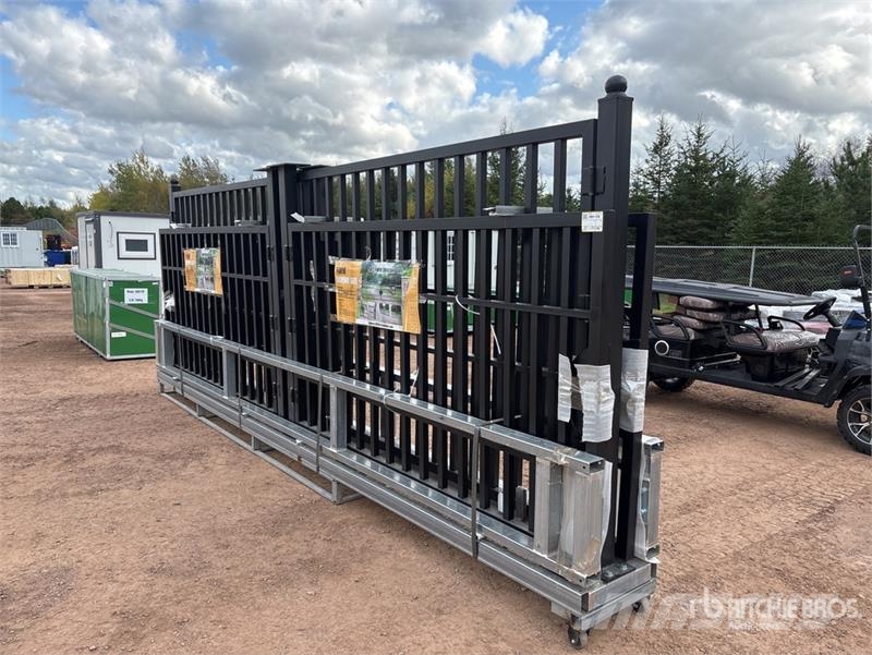 19 ft 5 in x 6 ft 10 in Steel Bi-Parting Driveway Kmetijstvo - drugo