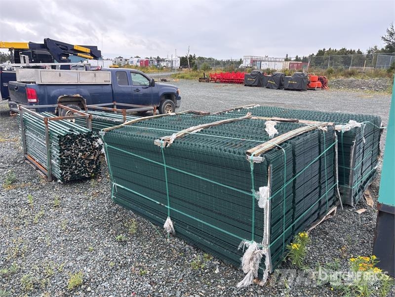2000 ft of Fencing Fencing equipment