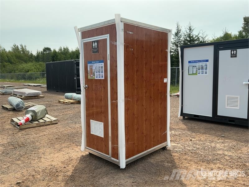 3 ft 2 in x 4 ft 2 in Single Portable Toilet Компоненты строительной техники