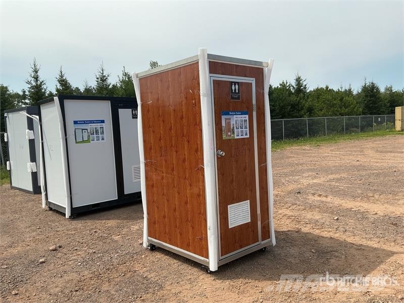 3 ft 2 in x 4 ft 2 in Single Portable Toilet Компоненты строительной техники