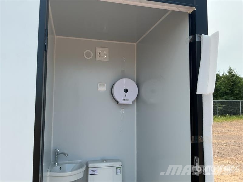 3 ft 2 in x 4 ft 2 Person Double Portable Toilet ( Drugi deli