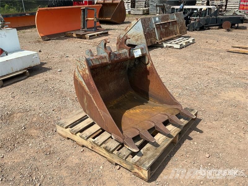 30 in Digging Excavator Bucket Godet