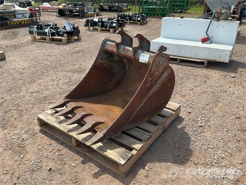 30 in Digging Excavator Bucket Godet