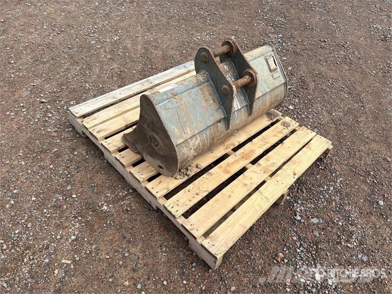 34 in Q/C Cleanup Excavator Bucket Godet