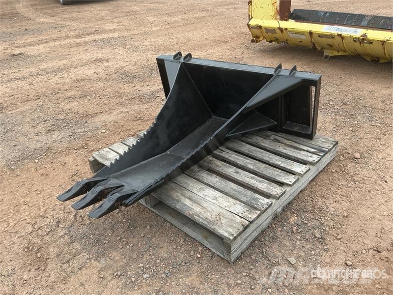  54 in Skid Steer Stump Bucket 挖斗