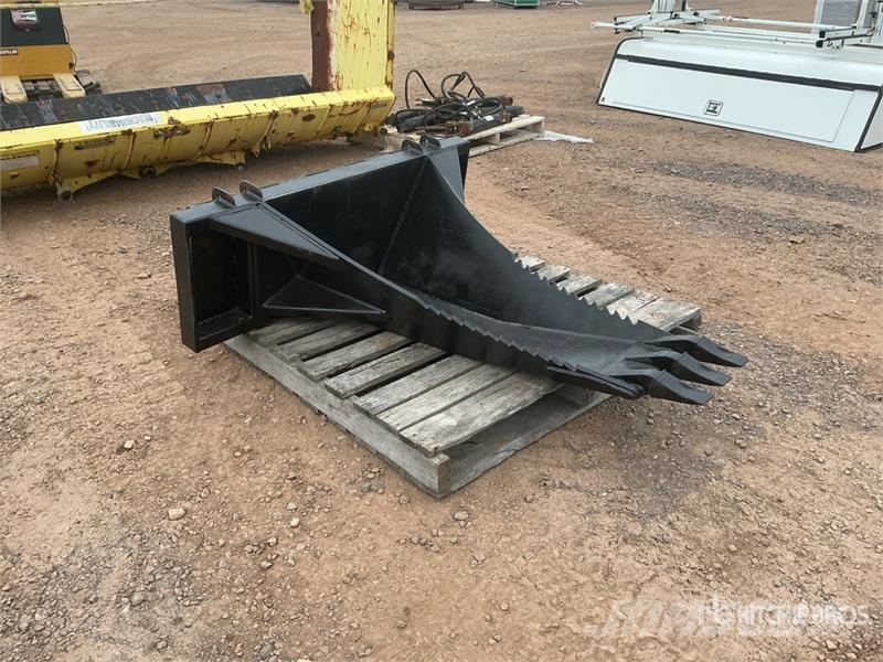  54 in Skid Steer Stump Bucket 挖斗