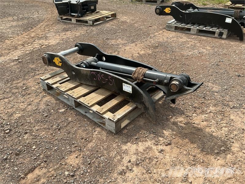  58 in Excavator Thumb Godet
