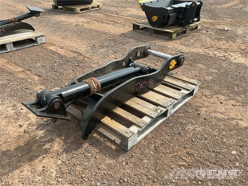  58 in Excavator Thumb Godet
