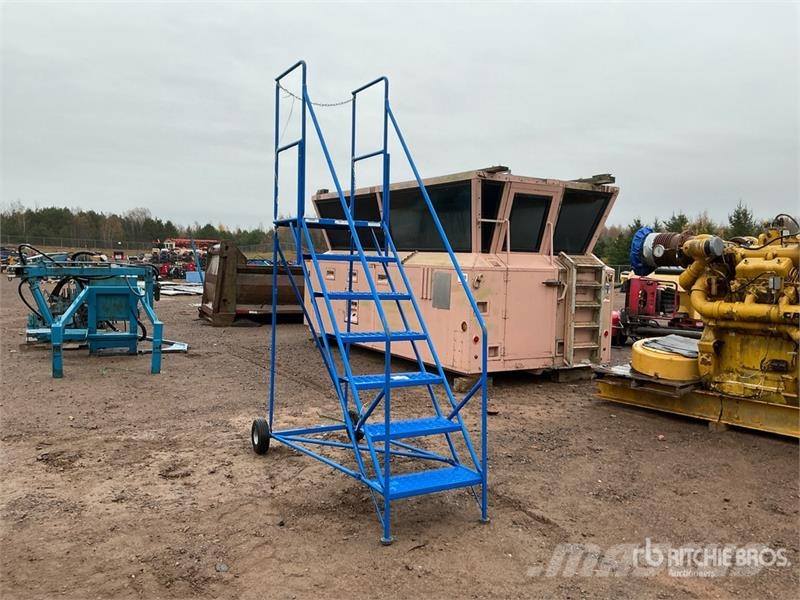  6 ft Rolling Ladder Iekrāvēji un platformas