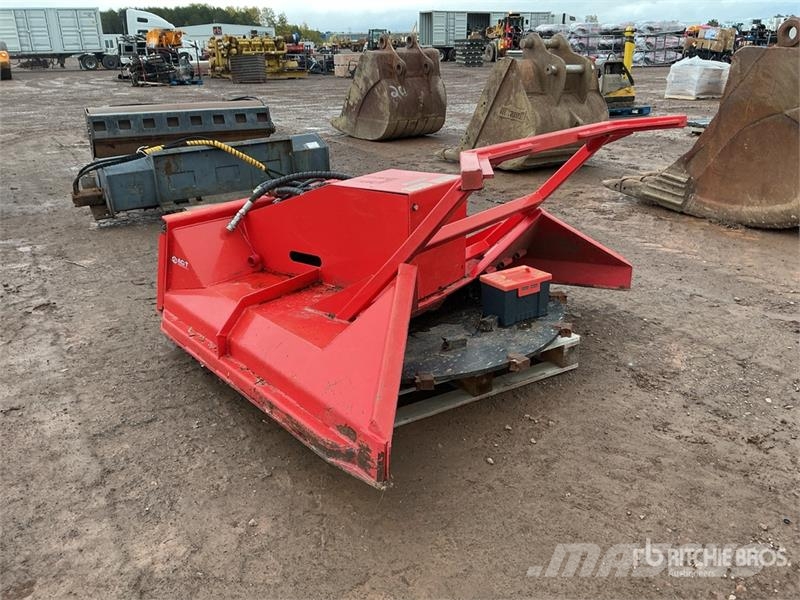 60 in Skid Steer Brush Cutter Навісні та причіпні косарки