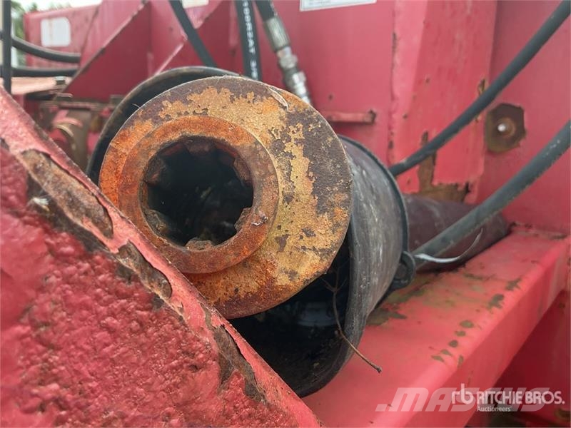 7 ft 2 in Snow Blower - Fits Tractor Lumefreesid