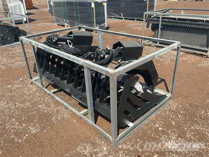 72 in Skeleton Skid Steer Grapple Bucket (Unused) Grijpers