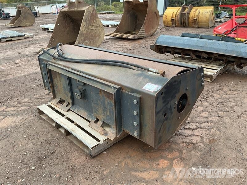 74 in Skid Steer Vibratory Roller Дорожні котки
