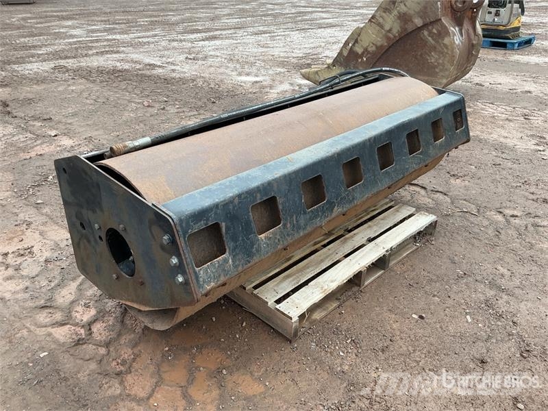 74 in Skid Steer Vibratory Roller Дорожні котки