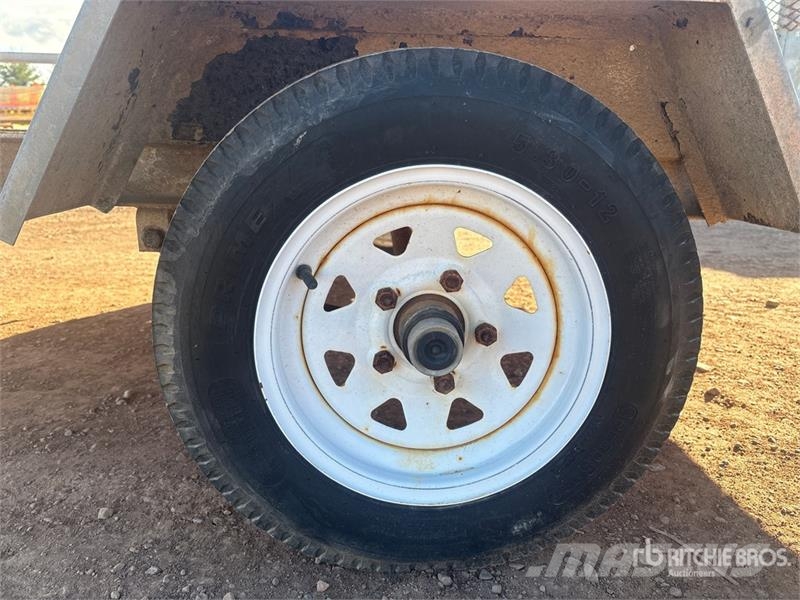  8 ft S/A Utility Trailer مقطورات أخرى
