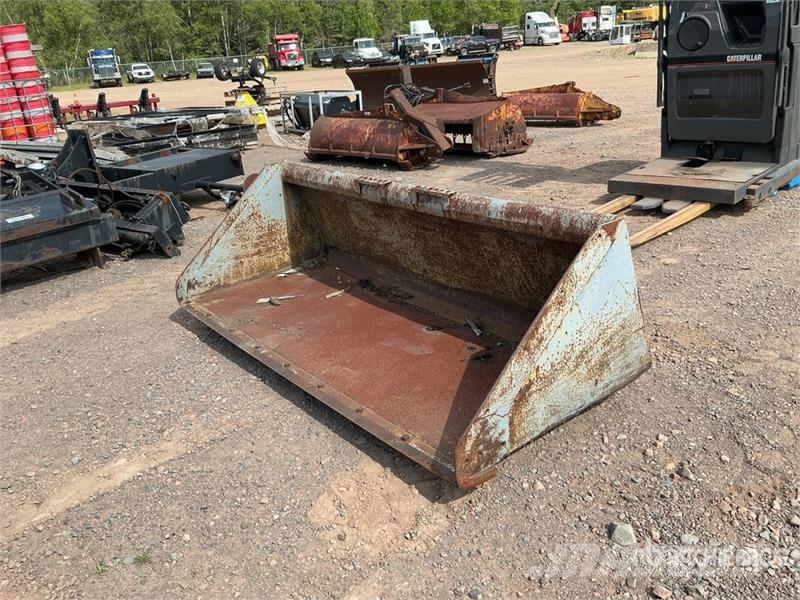 87 in Skid Steer Bucket Godet