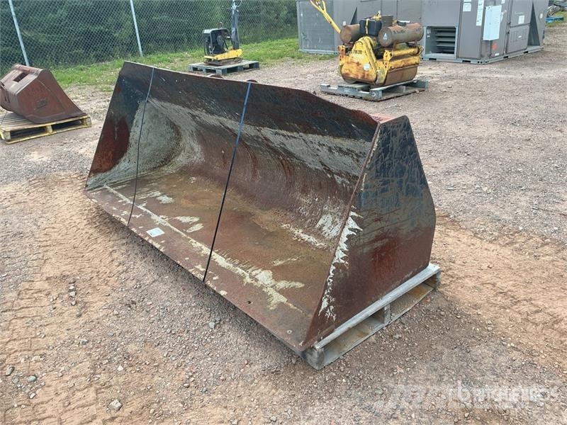 96 in Telehandler Bucket Kanalak