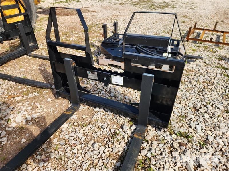 AGT 48 in Skid Steer Forks (Unused) Fourche