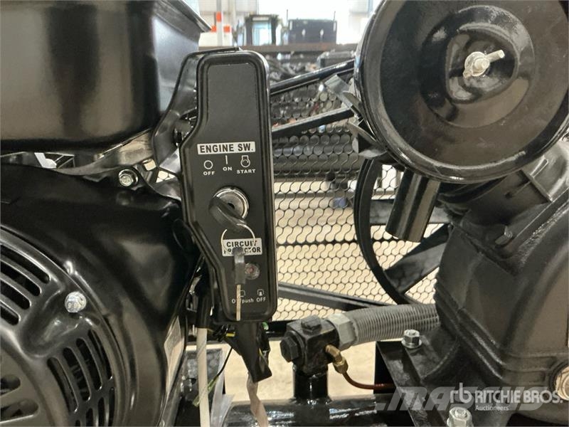 AGT AC 40 gal Air Compressor (Unused) Compressors