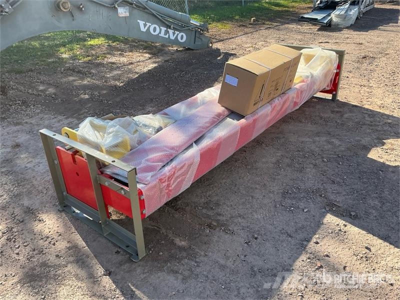 AGT ATK-B1000 2 Post 10000 lb Vehicle Lift (Unused) Строителство - Други