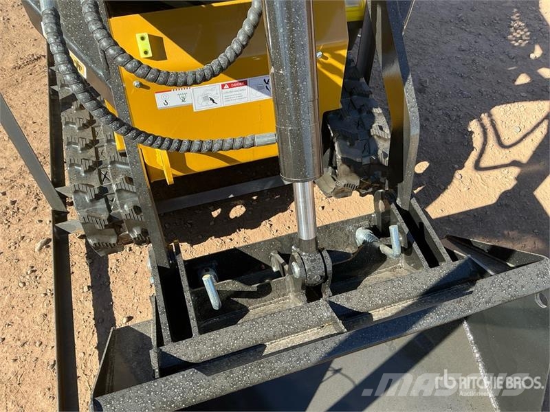 AGT MX-MRT14 Mini Compact Track Loader (Unused) Skid steer loaders