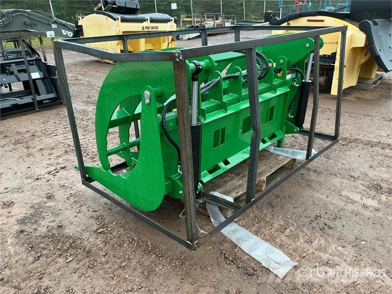 AGT SRR72 72 in Root Skid Steer Grapple (Unused) Pinzas