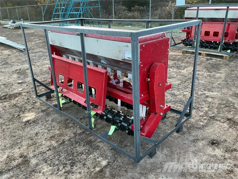 AGT STSD10 70 in 3-Point & Skid Steer Seeder (Unused) Sējmašīnas