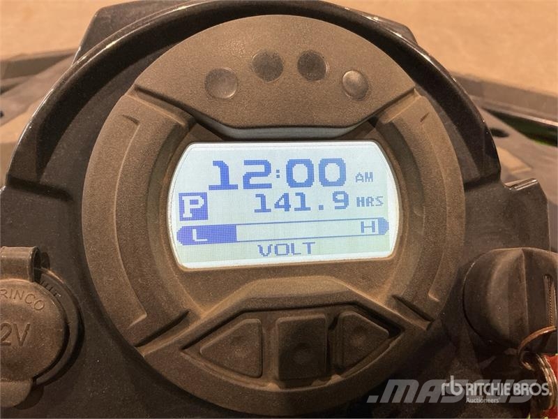 Arctic Cat TRV 700 4x4 ATV Terénní vozidla