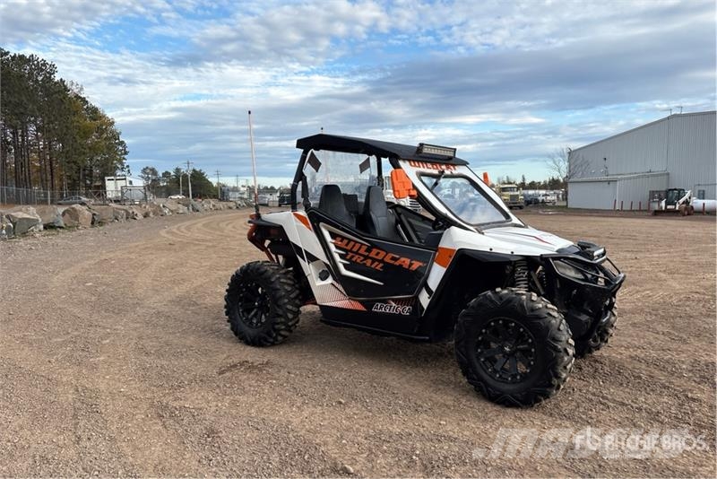 Arctic Cat Wild Cat 4x4 Side By Side Automobily