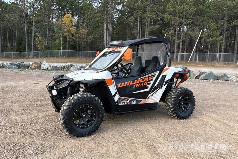 Arctic Cat Wild Cat 4x4 Side By Side Automobily
