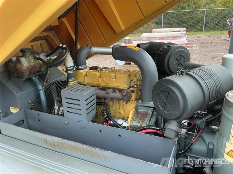 Atlas Copco XAS185CD7 185 cfm Mobile Air Compressor Kompressoren