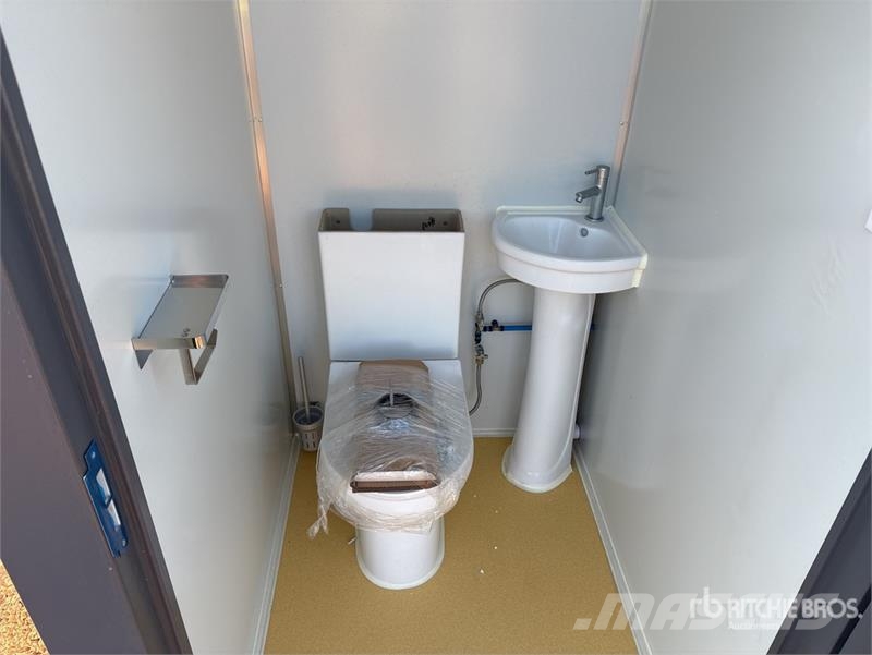 Bastone 2 Person Portable Toilet (Unused) مكونات أخرى