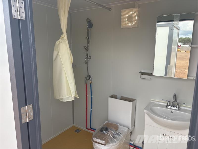 Bastone 5 ft 3 in x 7 ft 1 in 1 Person Portable To Andre komponenter