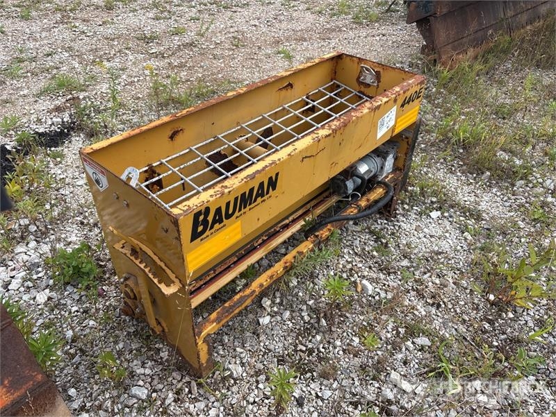 Bauman 440e Hydraulic Drop Spreader Landbrug - Andet