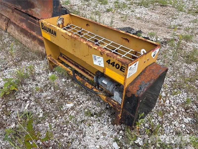 Bauman 440e Hydraulic Drop Spreader Landbrug - Andet