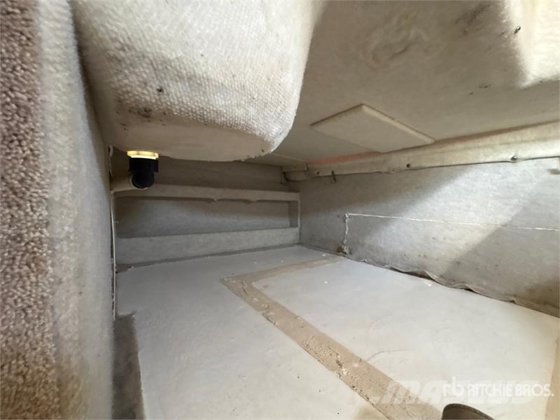  Bayliner 2355 23 ft Cruiser Otros componentes
