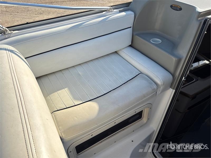  Bayliner 2355 23 ft Cruiser Otros componentes