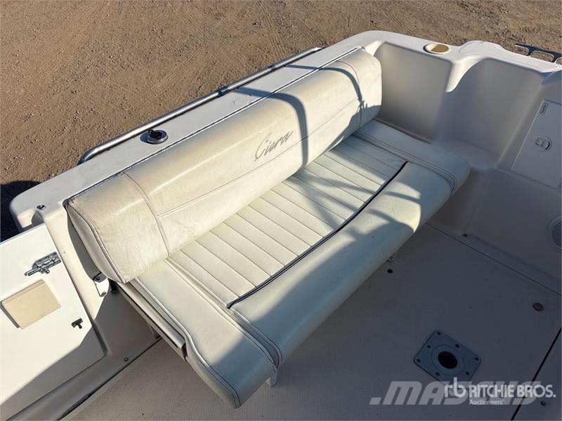  Bayliner 2355 23 ft Cruiser Otros componentes