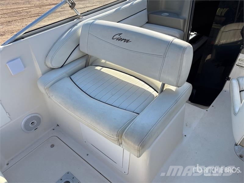  Bayliner 2355 23 ft Cruiser Otros componentes