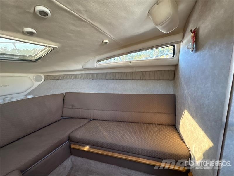  Bayliner 2355 23 ft Cruiser Otros componentes