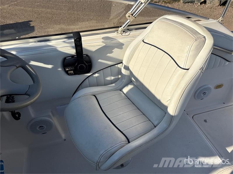  Bayliner 2355 23 ft Cruiser Otros componentes
