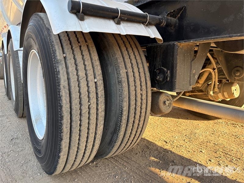 Bedard Lead Pneumatic Bulk Trailer Otros remolques