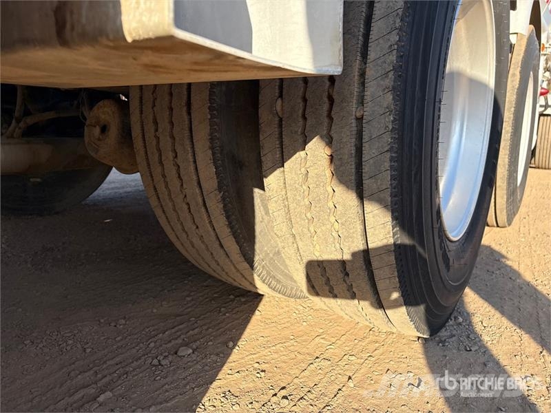 Bedard Lead Pneumatic Bulk Trailer Otros remolques