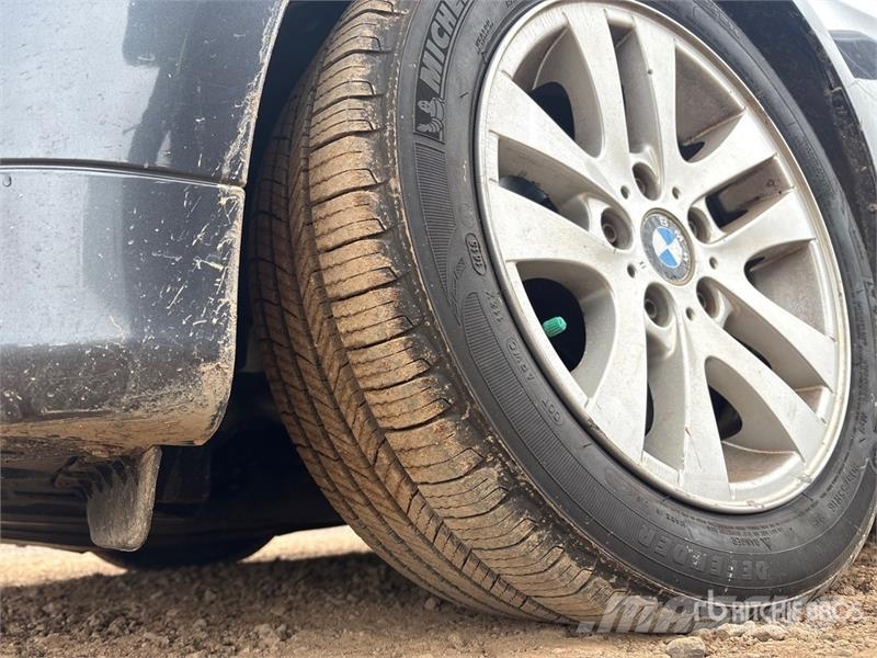 BMW 325i Automobile سيارات