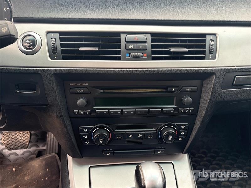 BMW 325i Automobile سيارات